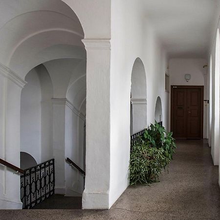 Apartment Breg - Old Town River Любляна Экстерьер фото