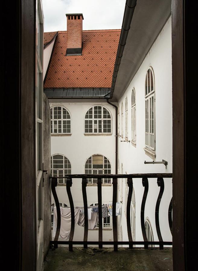 Apartment Breg - Old Town River Любляна Экстерьер фото